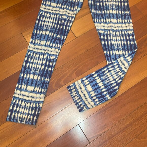 Poof Blue and White Leggings size Medium - Picture 2 of 5